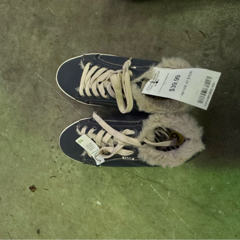Taos fur lined tennis shoes. Super cute. Bought wrong size NWT